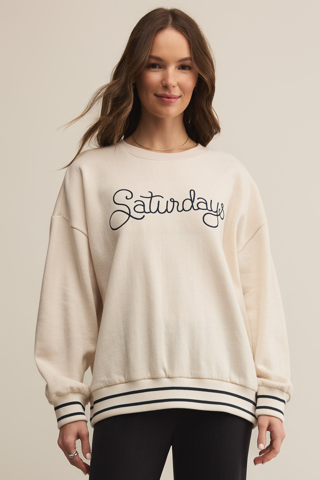 Oversized Saturdays Sweatshirt/ crystal