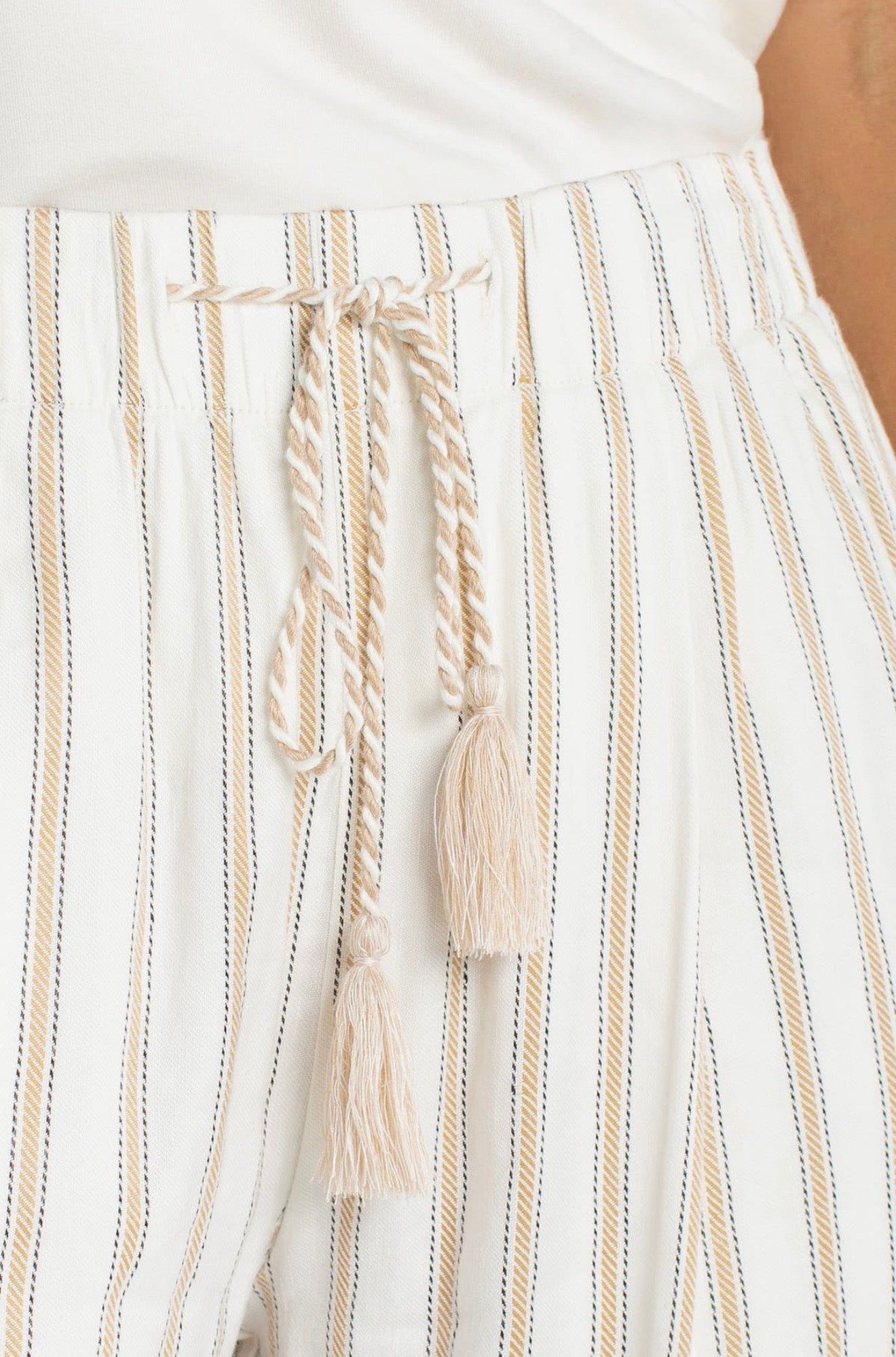 Pull on wide leg crop trouser/ cream white stripe