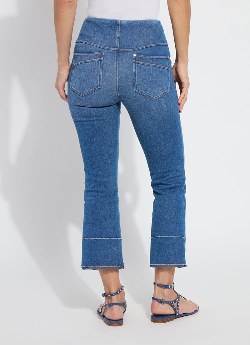 Dara seamed hem crop denim / mid wash