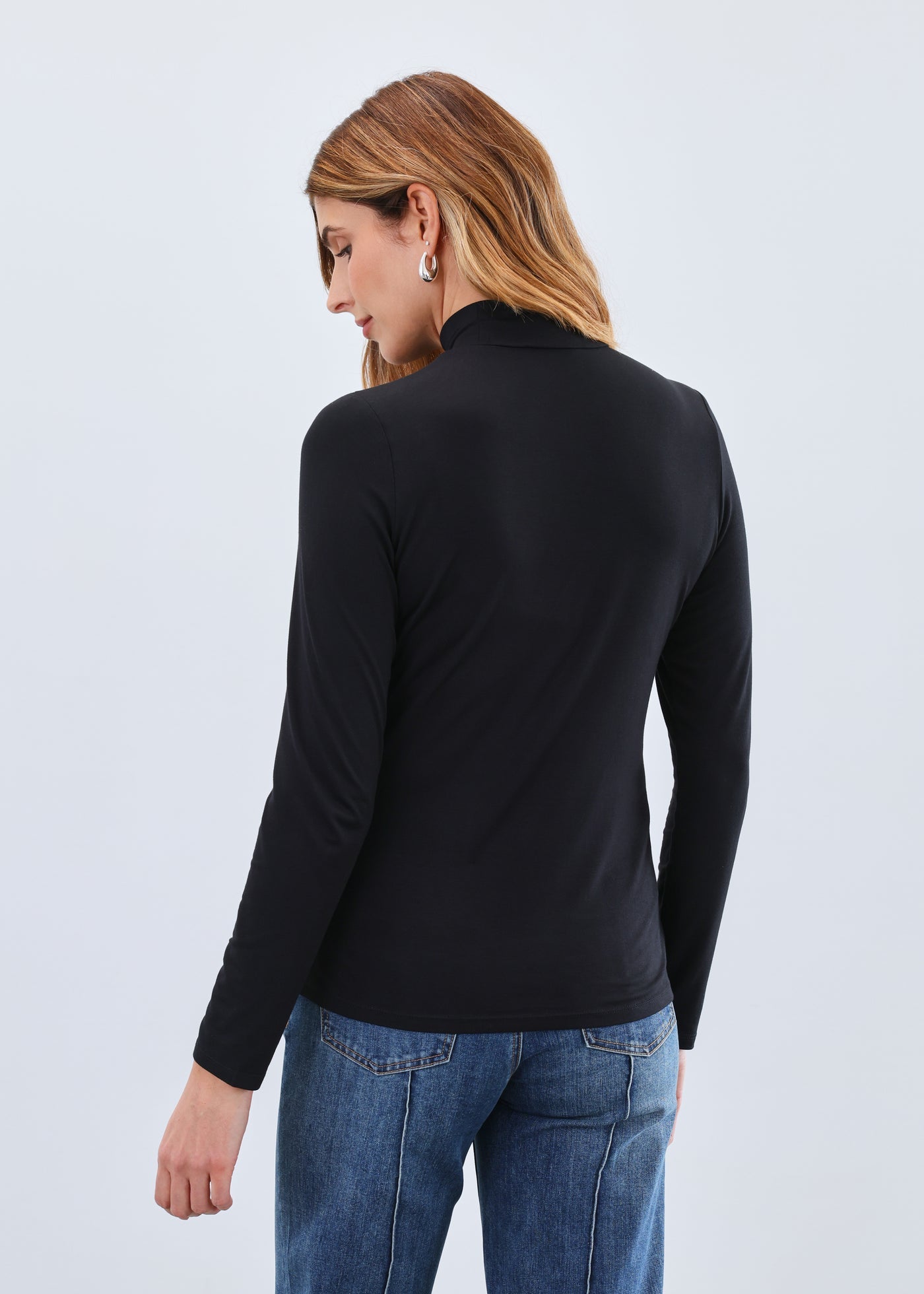 Mock neck top/ black