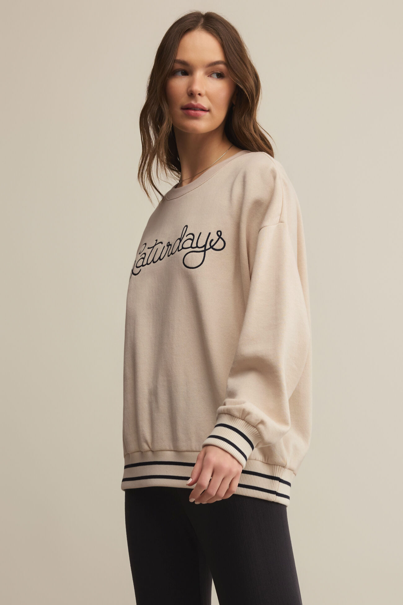Oversized Saturdays Sweatshirt/ crystal