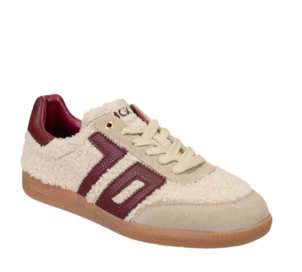 Back 70 Sneakers