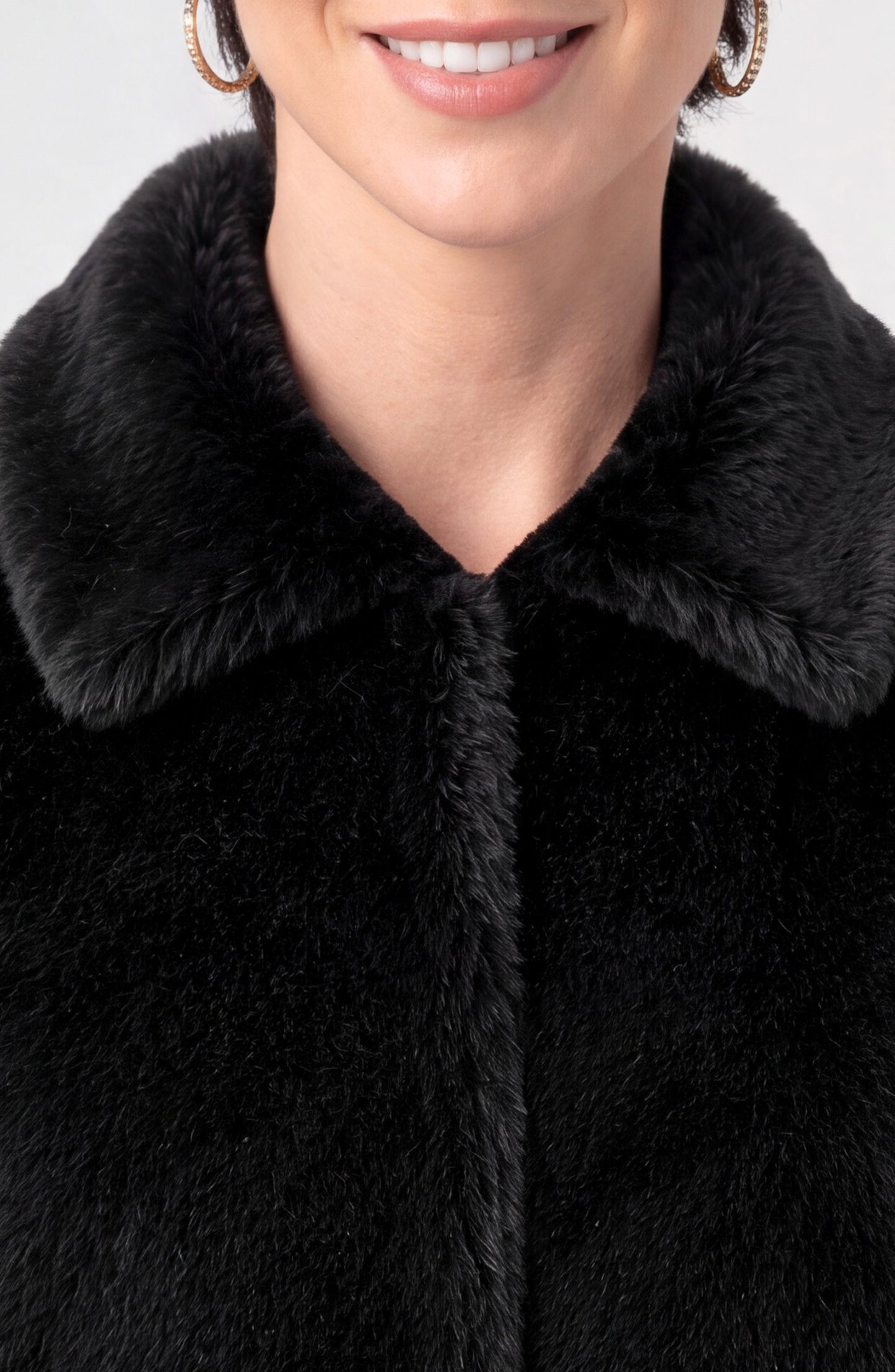 Collared Faux Fur Jacket/ black