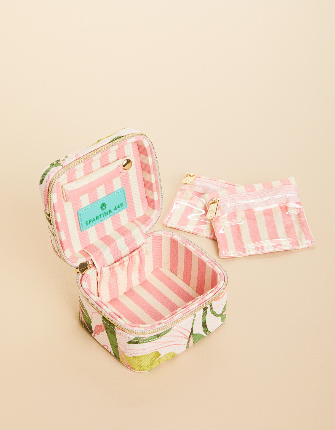 Stow and Go Jewelry travel case/ palm paradise