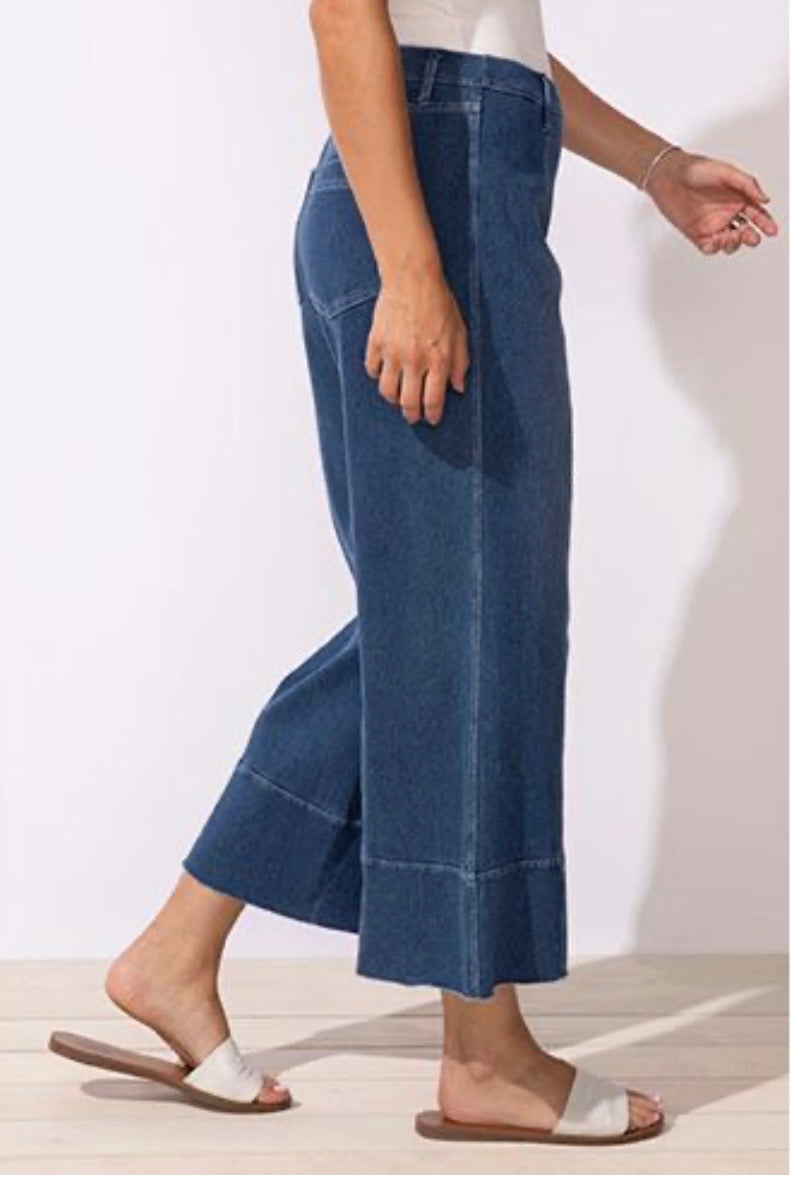 Knit Denim Crop Jean / mid wash