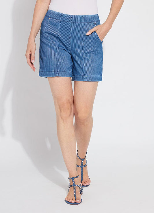 Amira Denim short/ Mid Wash Sheen