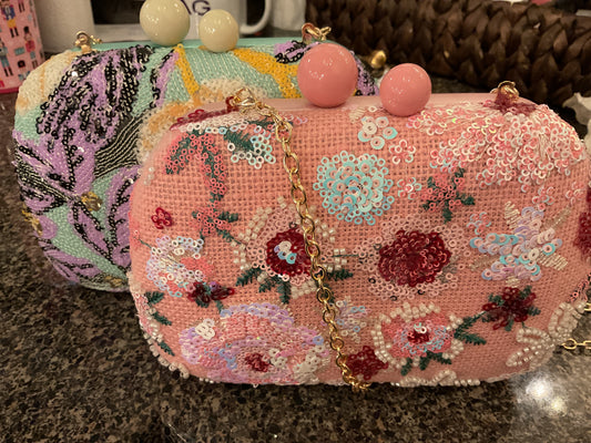 UE05 Floral sequin handbag