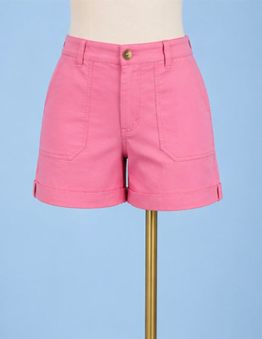 TONI High rise short with scallop/ Lipstick