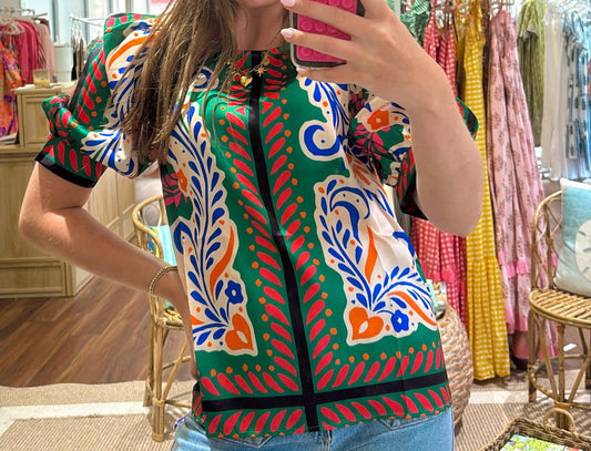 Short sleeve top/ artistic Scarf