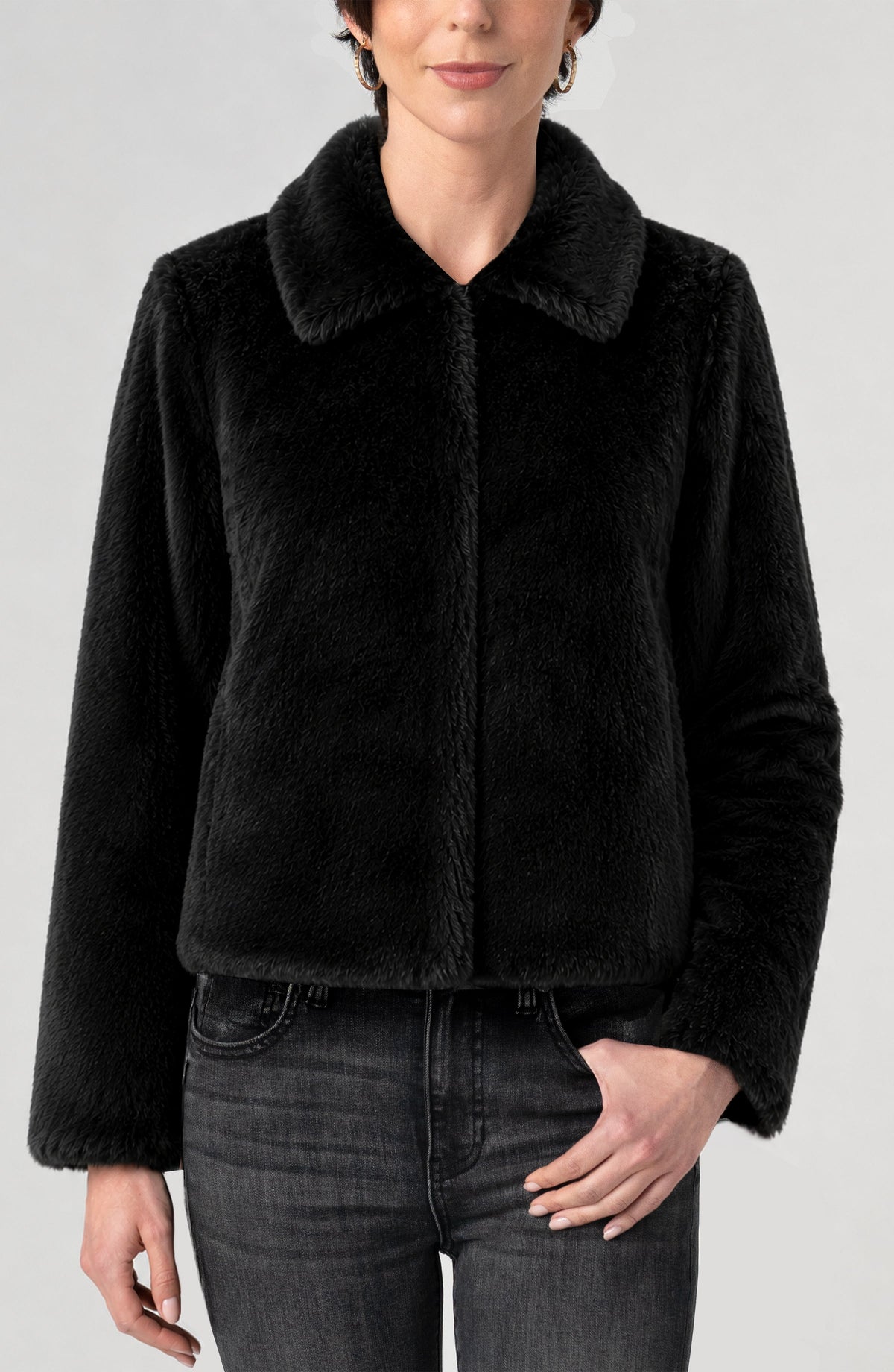Collared Faux Fur Jacket/ black