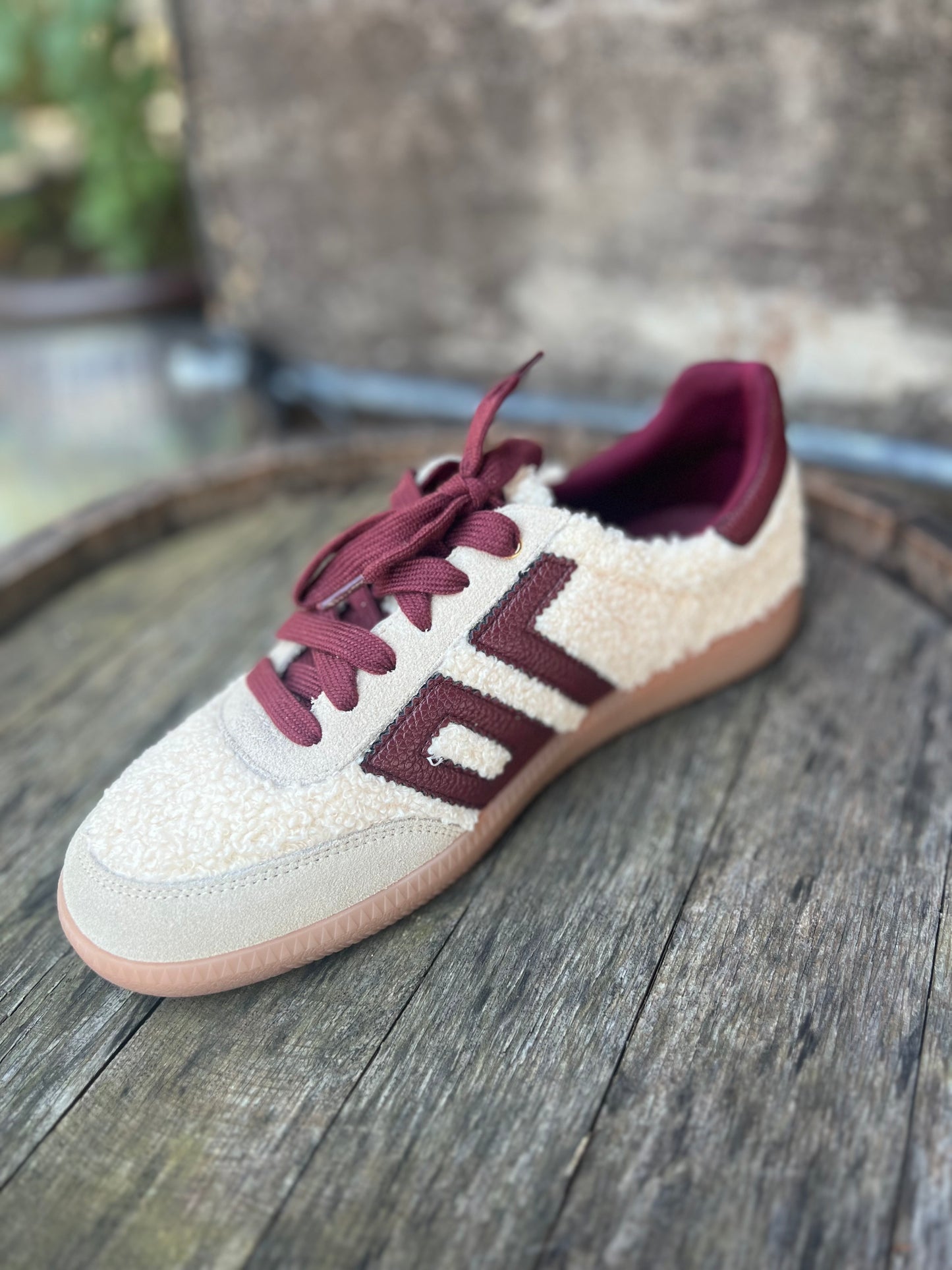 Back 70 Sneakers