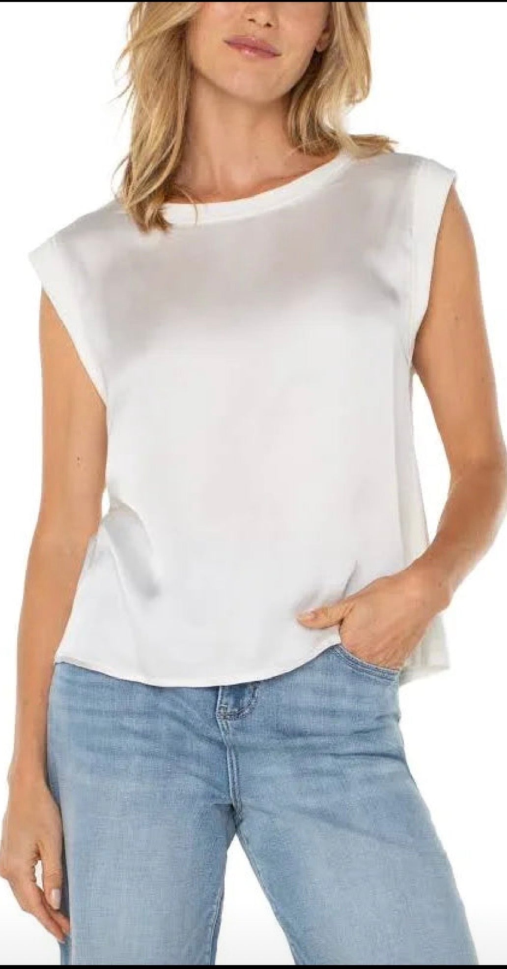 sleeveless woven top/ whipped cream
