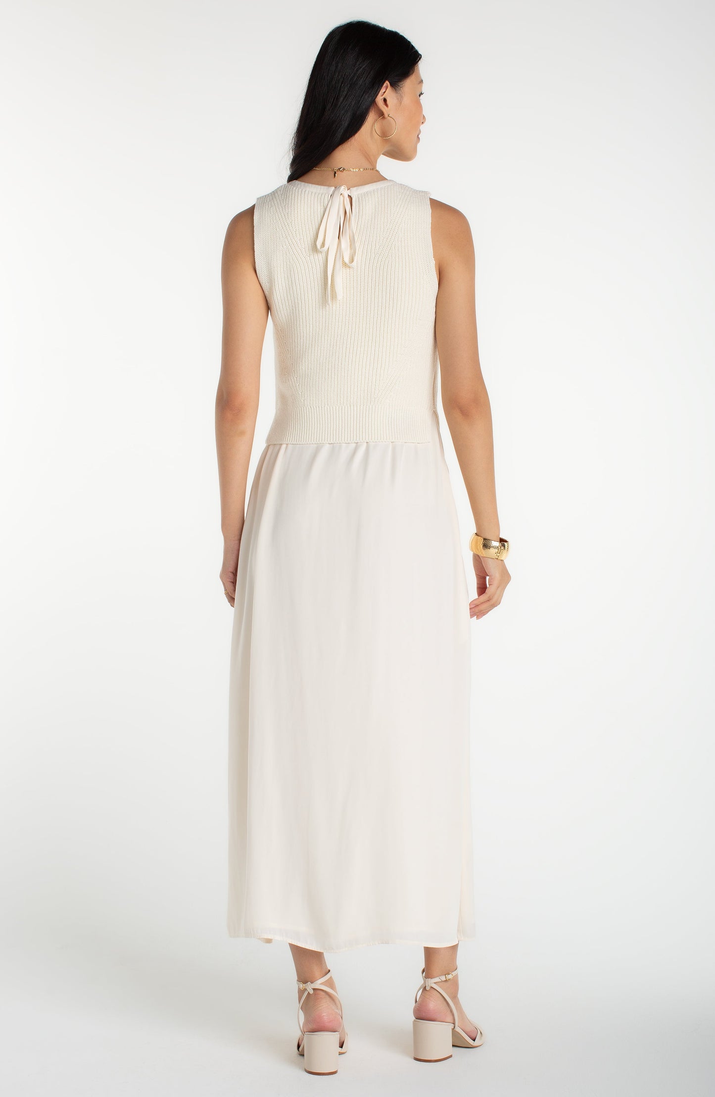 Sleeveless Crew neck tie in back dress Cream