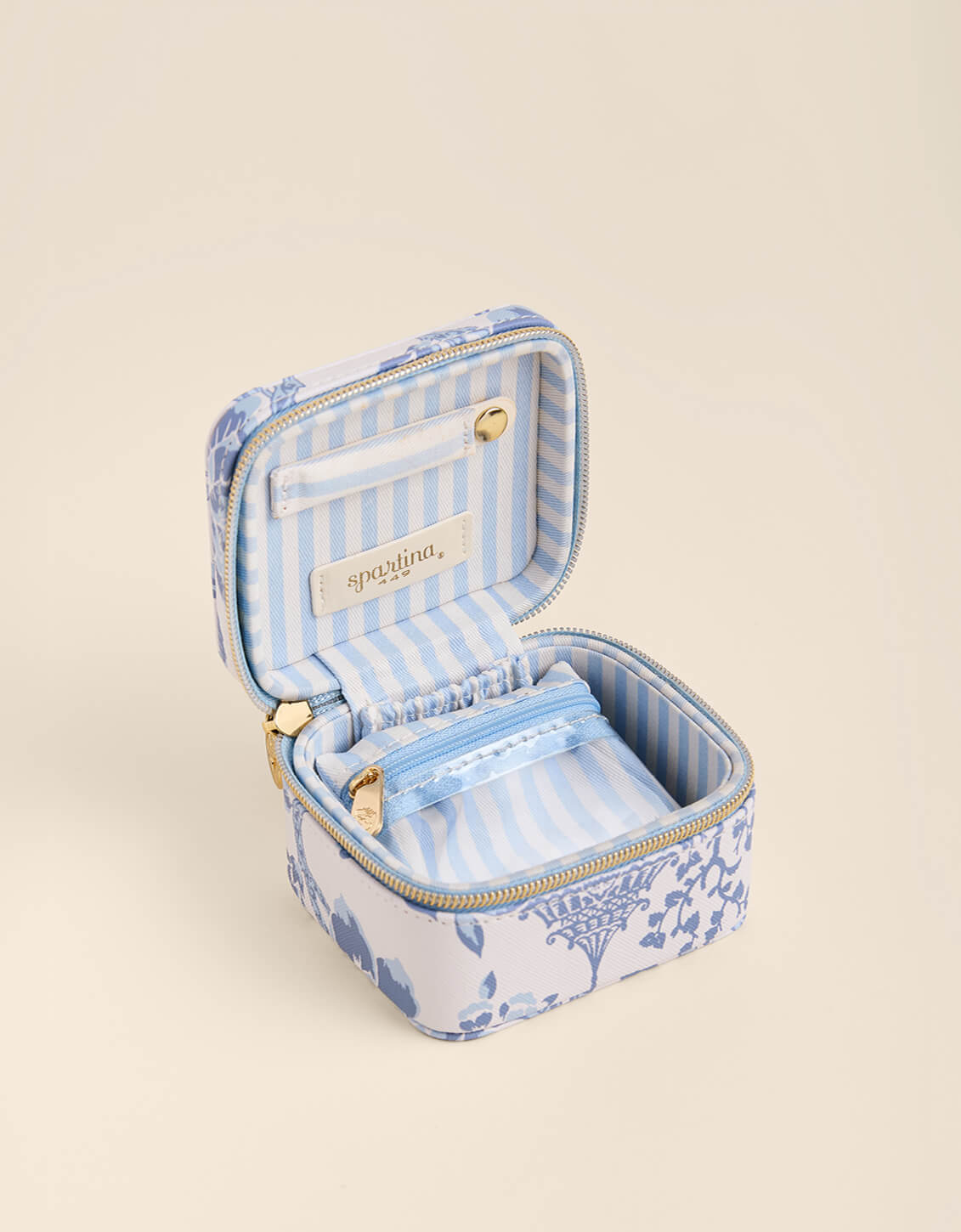 Stow and Go Jewelry Travel Case Garden Toile Blue