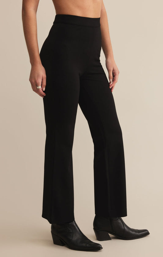 Do it all slim kick pant/ black
