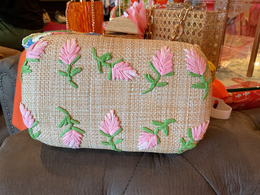 UE02 Woven pink flower handbag
