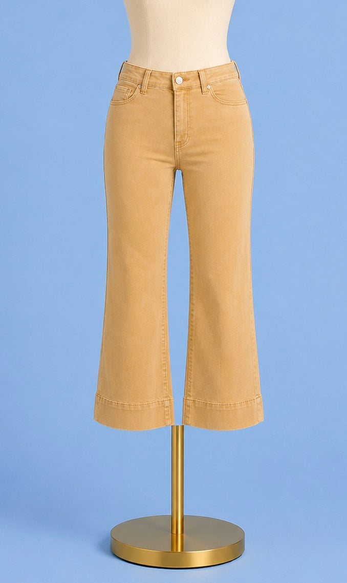 Hannah Crop Flare / Straw