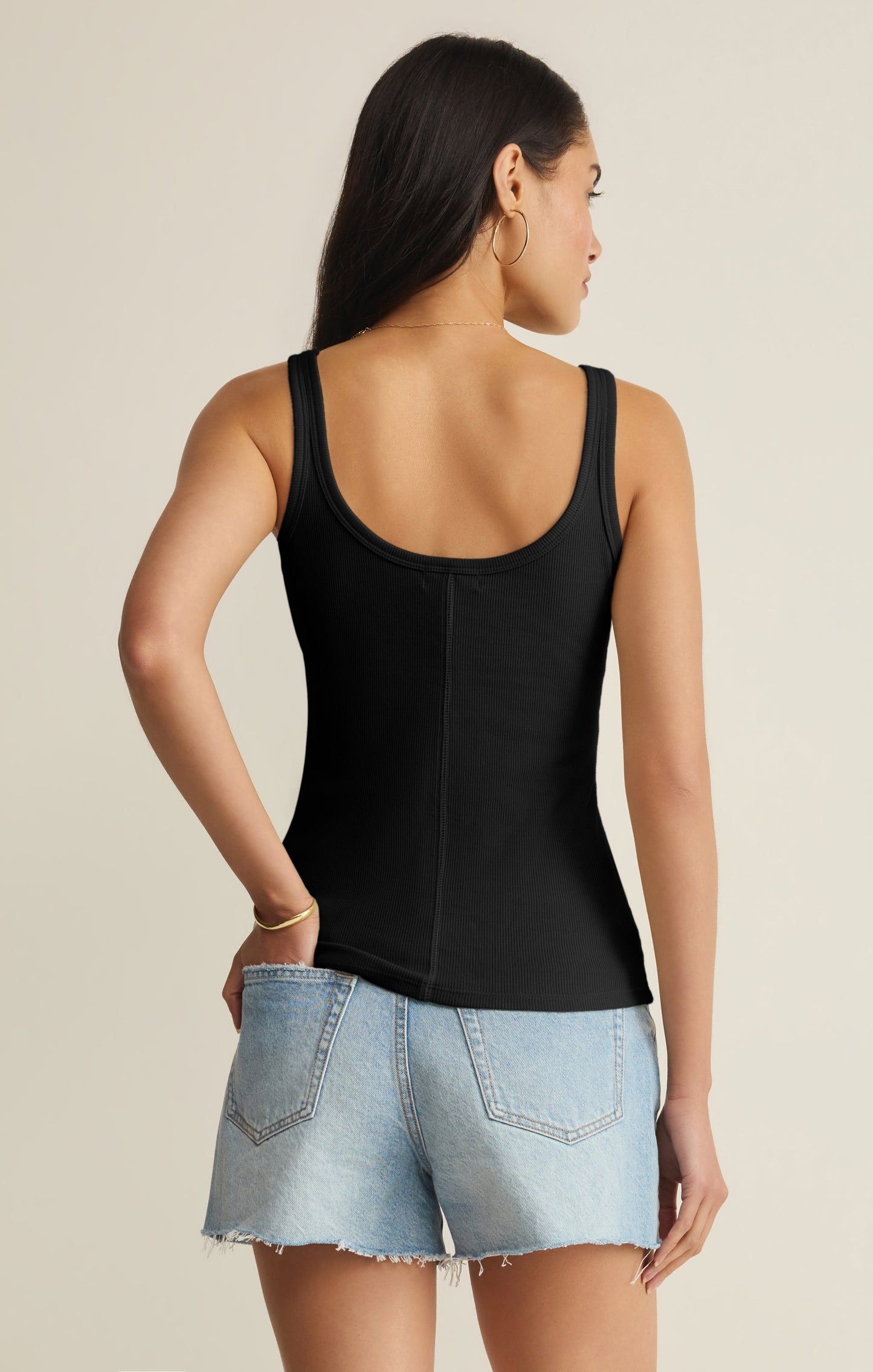 Vale Scalloped tank/ black