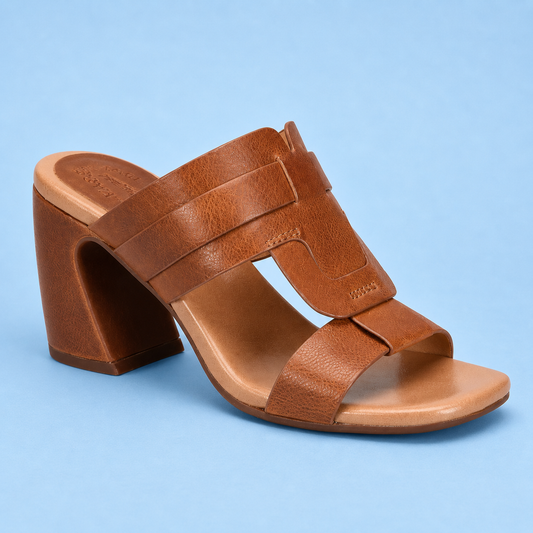 Brynn Slide / tan luggage