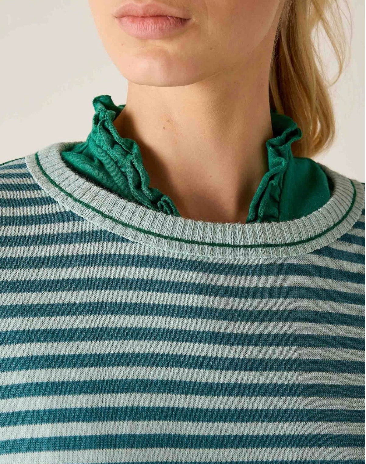 Catalina Crewneck Deep Ocean/ rain stripe