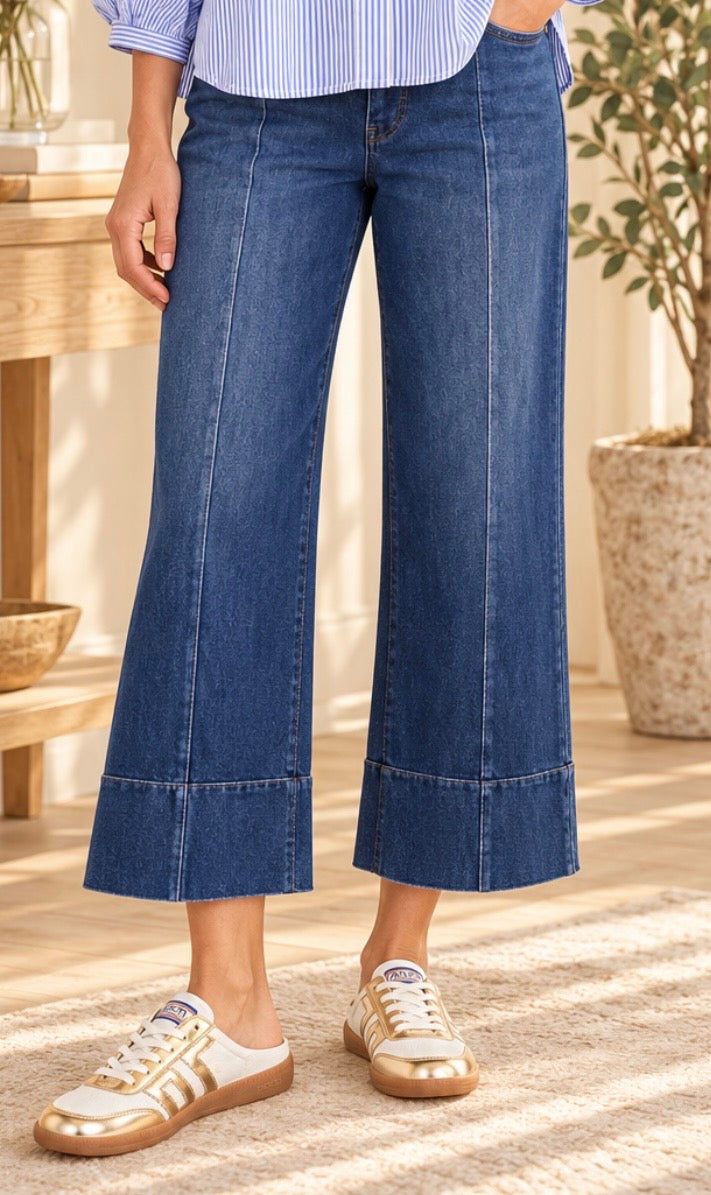 Knit Denim Crop Jean / mid wash