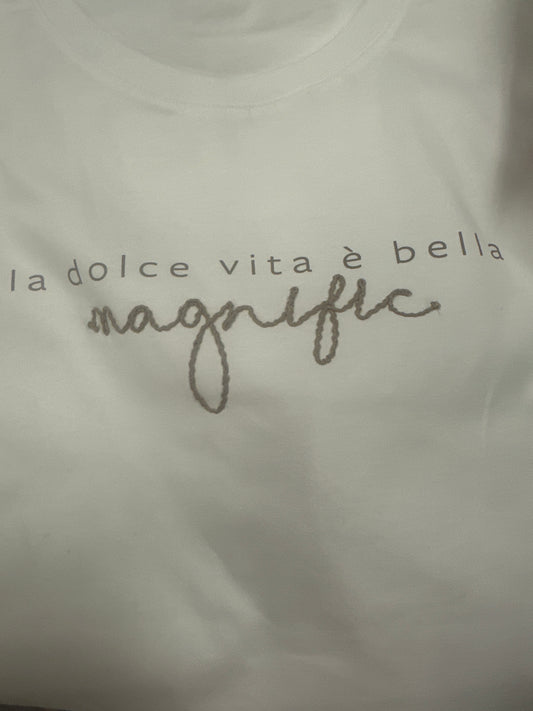 T-shirt Magnific