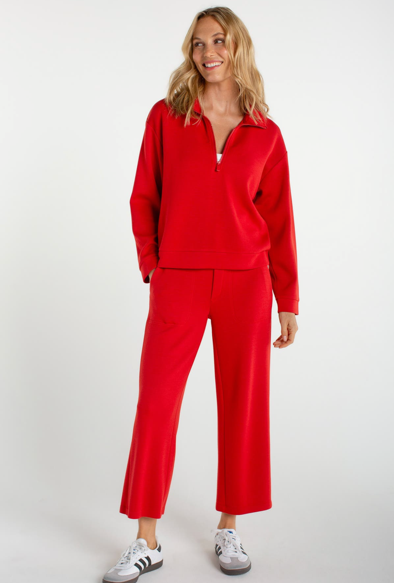 Cloud9 Pull on wide crop/ firebrick red