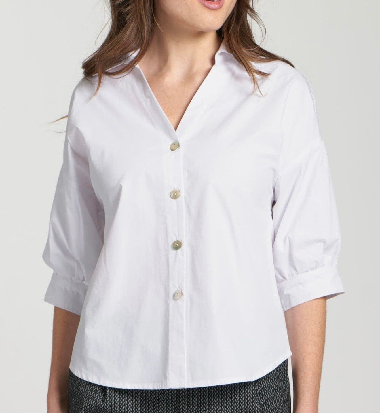 Shirt with blouson sleeve/ white
