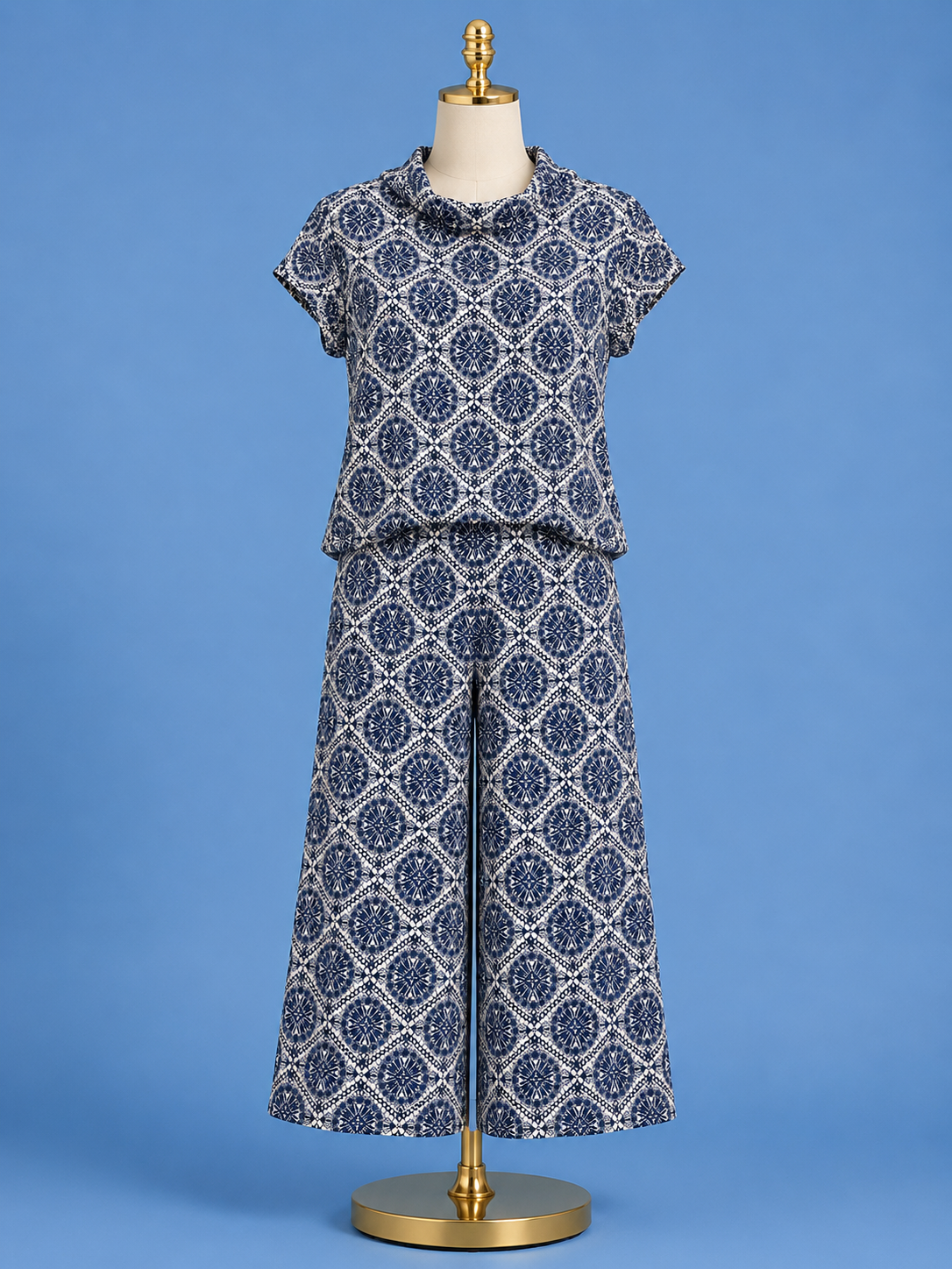 Tillie Top/ Tribal Medallion Navy